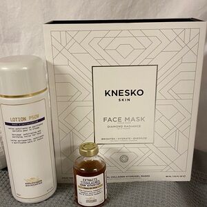 KNESKO SKIN Face Mask , BR/ Lotion P50V
BR/ Extraits Tissulaires Serum